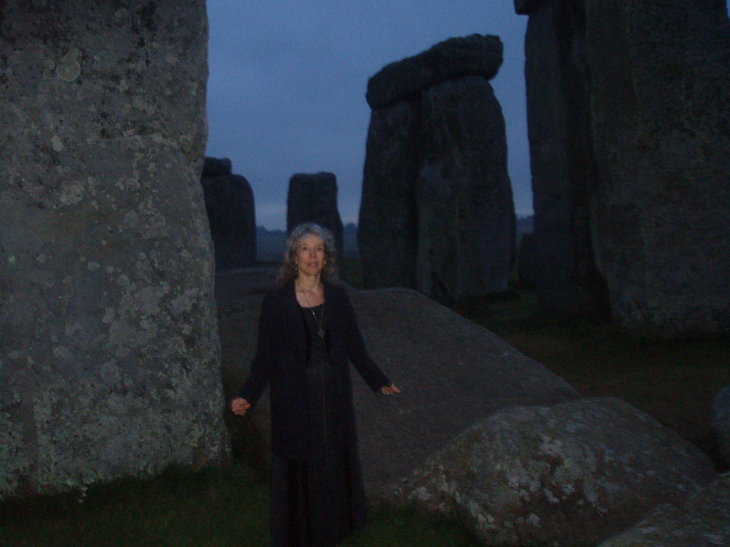 Stonehenge before dawn